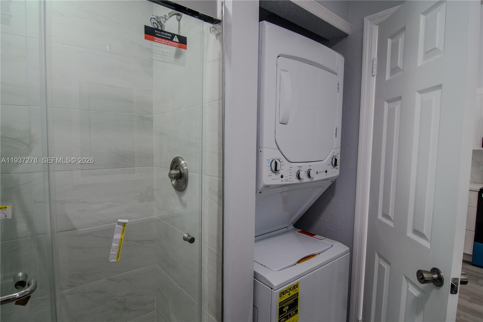 SPRINGTREE - Residential Lease