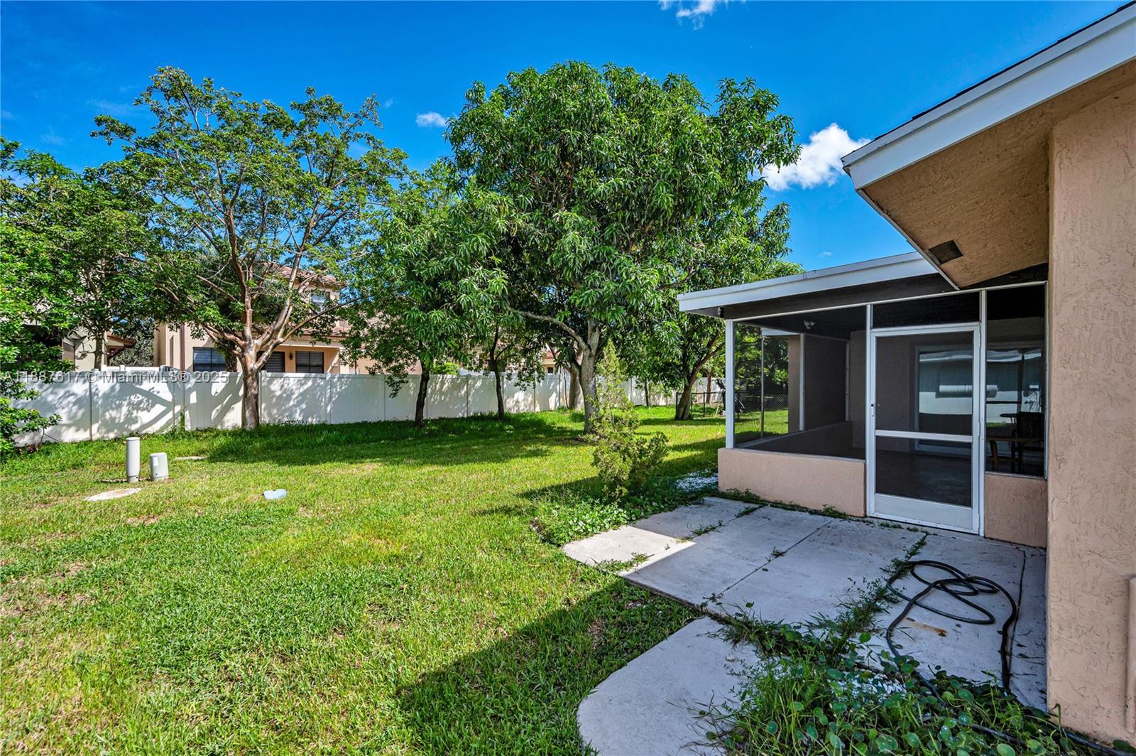 MAINLANDS OF TAMARAC LAKE - Residential