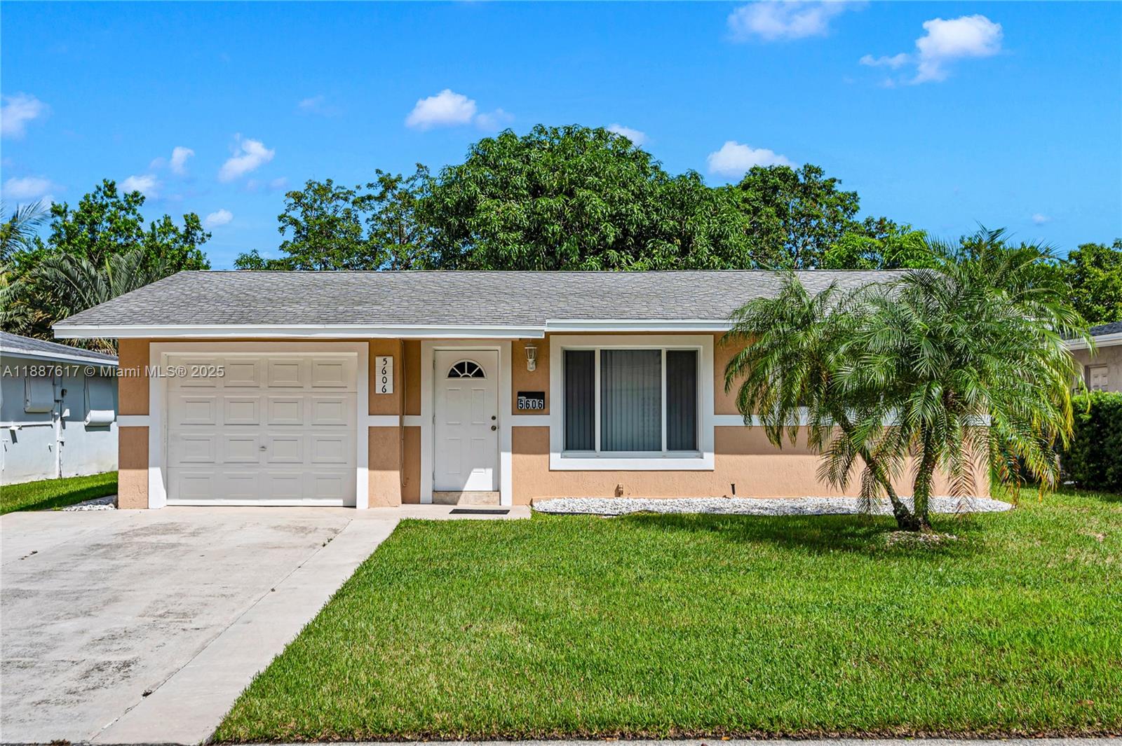 MAINLANDS OF TAMARAC LAKE - Residential