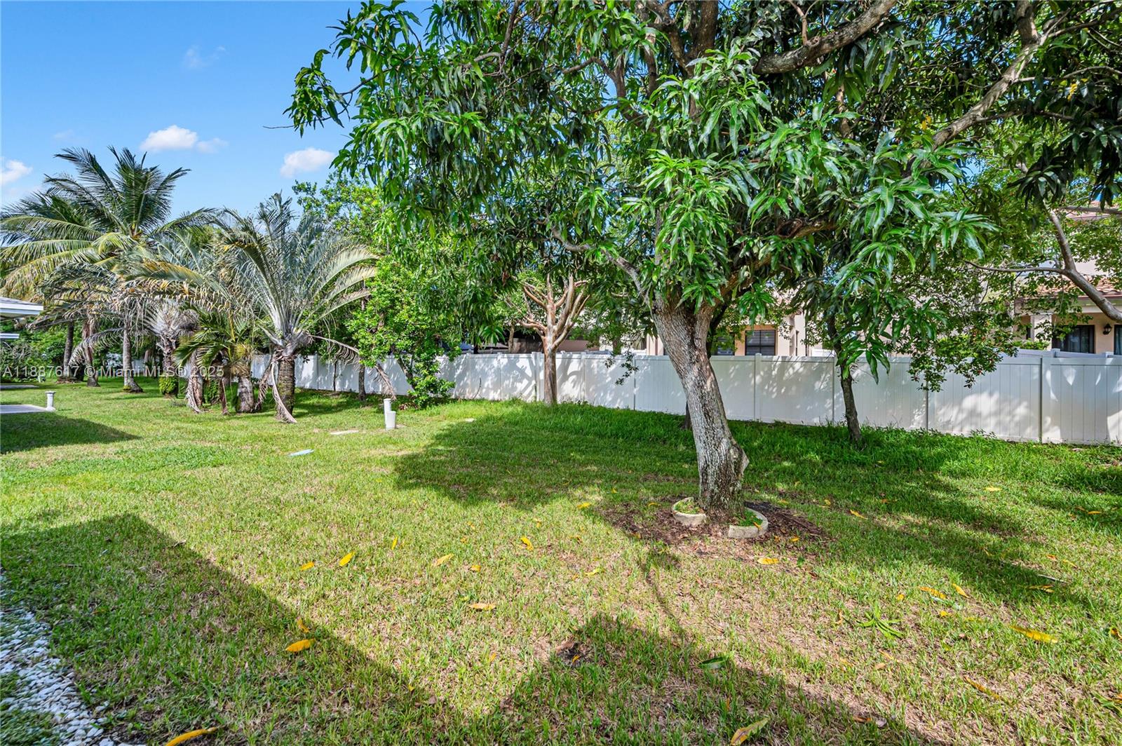 MAINLANDS OF TAMARAC LAKE - Residential