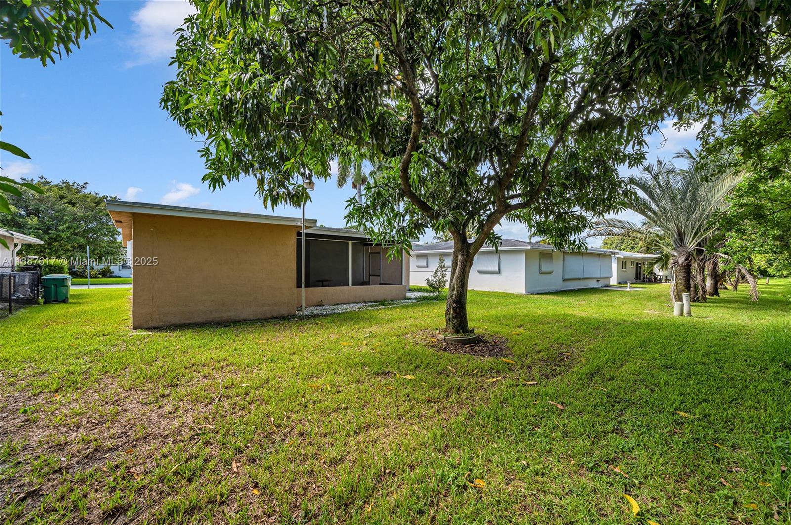 MAINLANDS OF TAMARAC LAKE - Residential