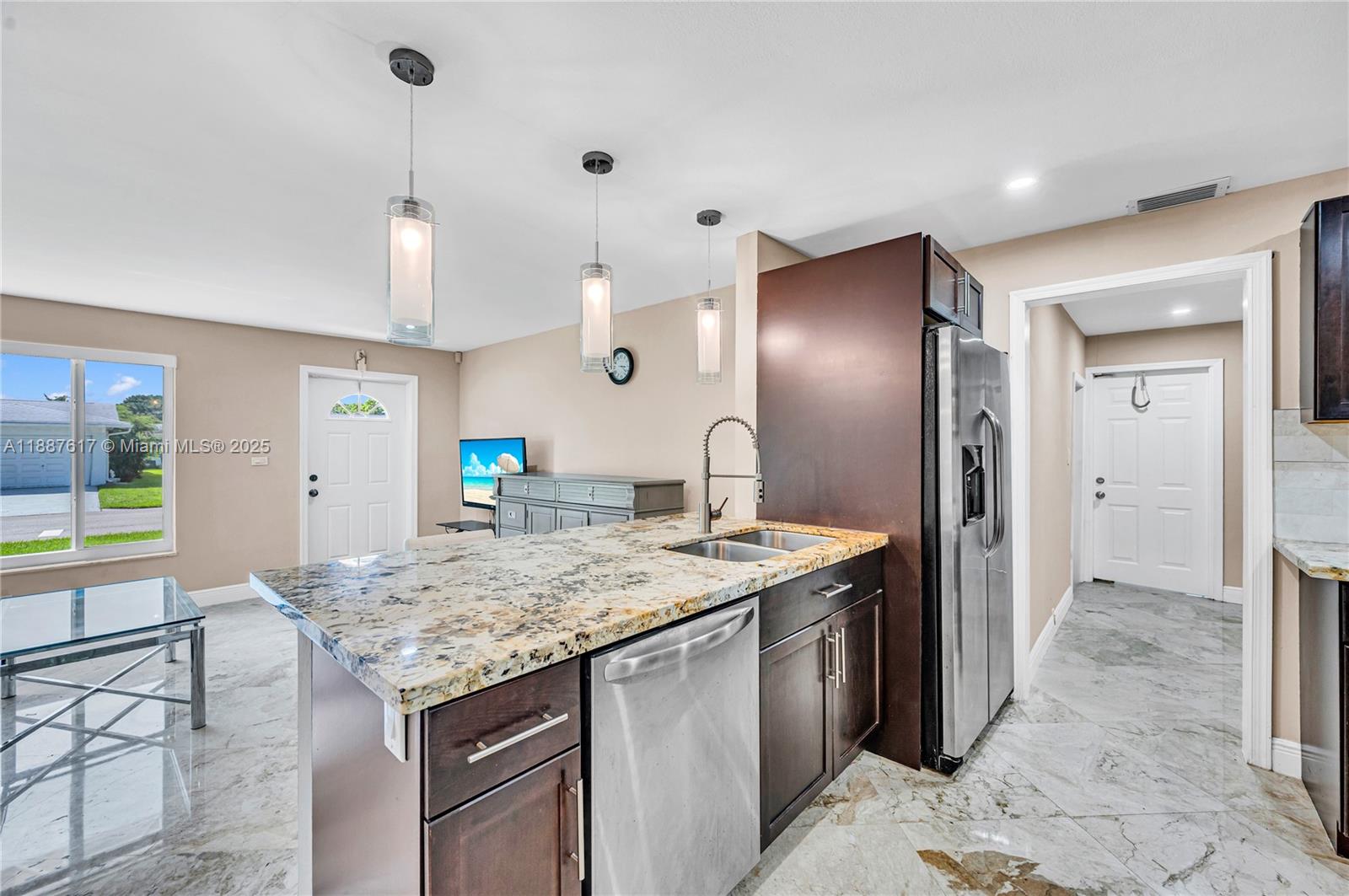 MAINLANDS OF TAMARAC LAKE - Residential