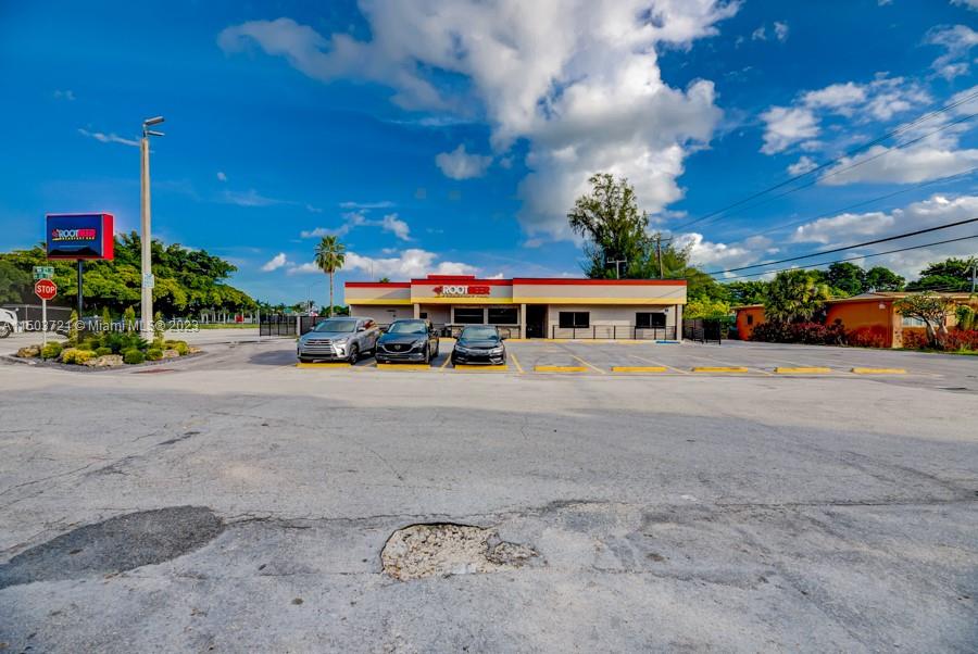 11101 NW 27th Ave