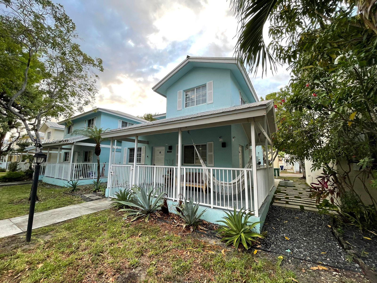 THE VILLAS OF ST AGNES CO - Residential Lease