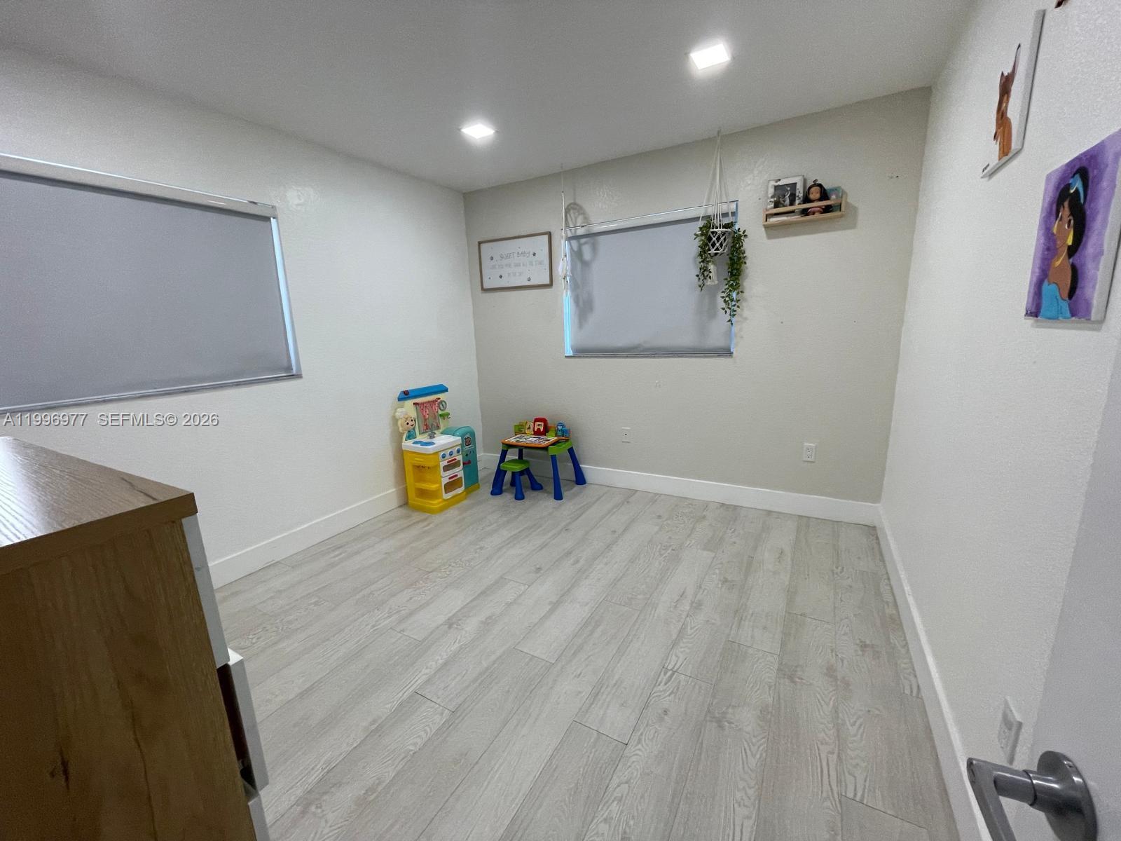 THE VILLAS OF ST AGNES CO - Residential Lease