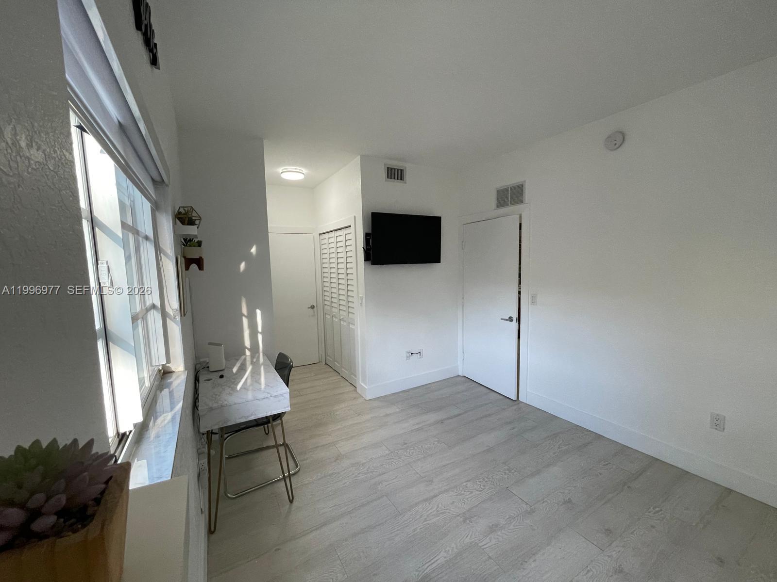 THE VILLAS OF ST AGNES CO - Residential Lease