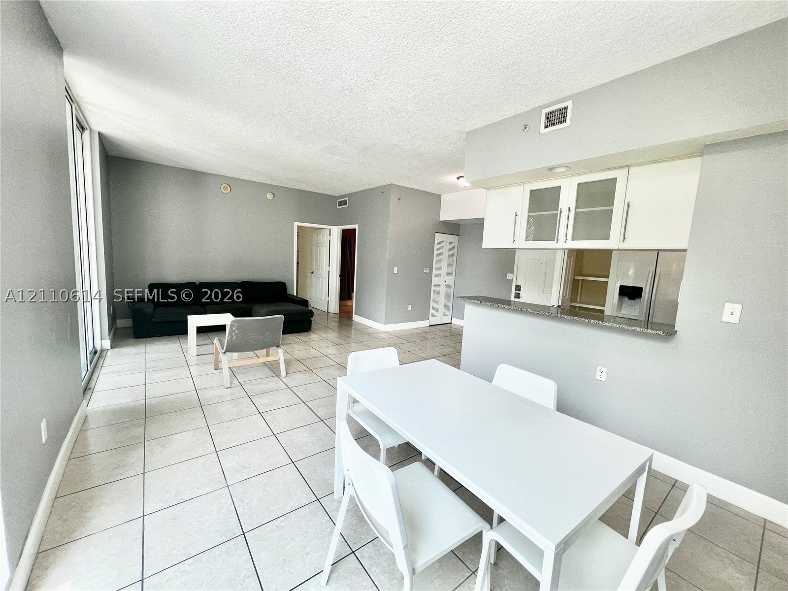 275 NE 18th St 305