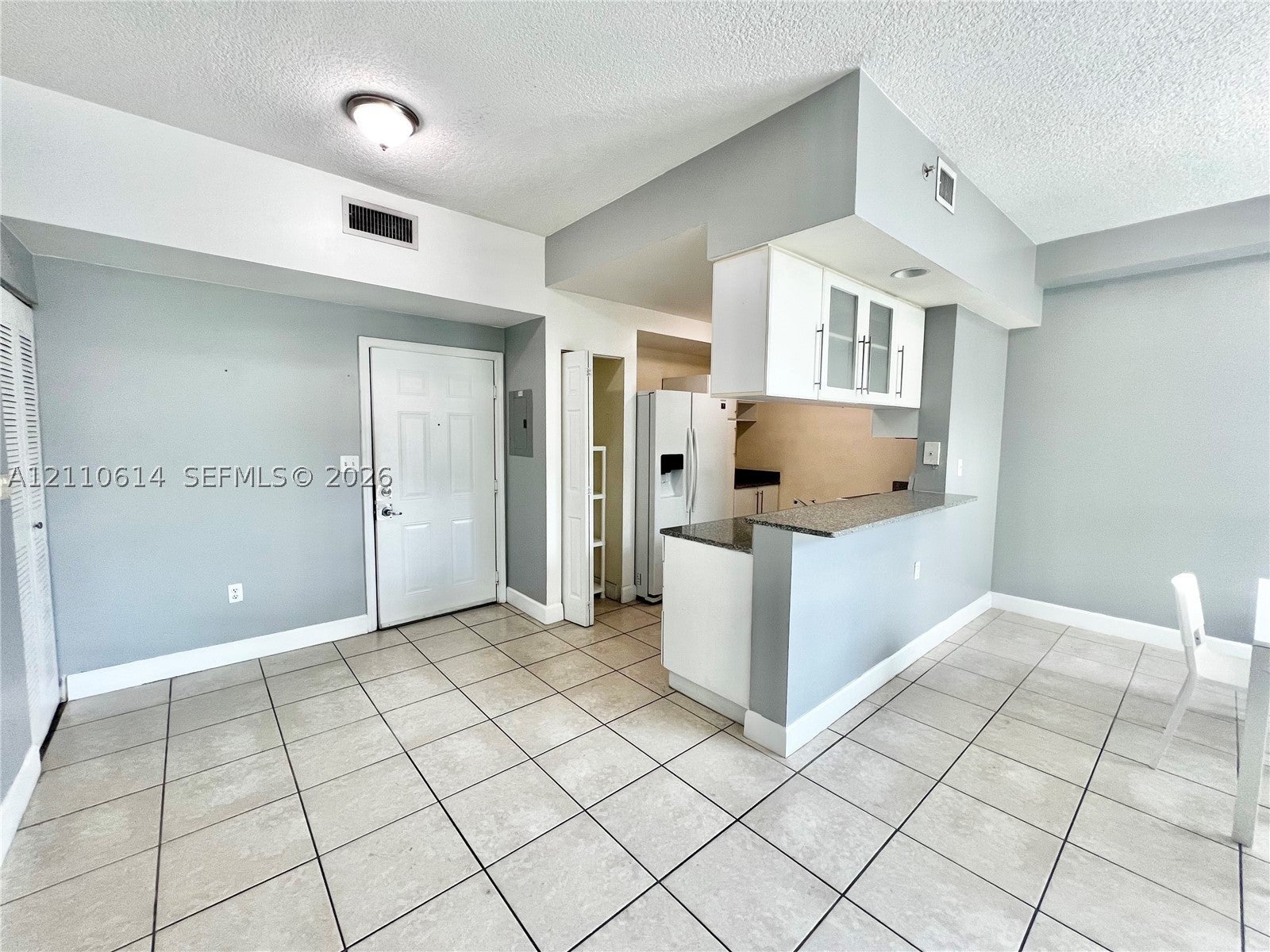 275 NE 18th St 305