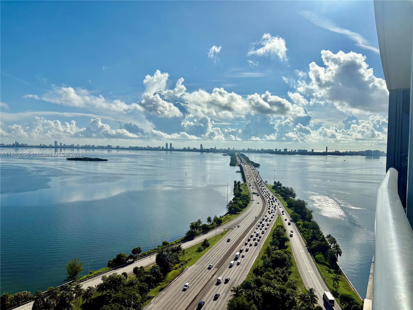 BLUE CONDO - Residential Lease