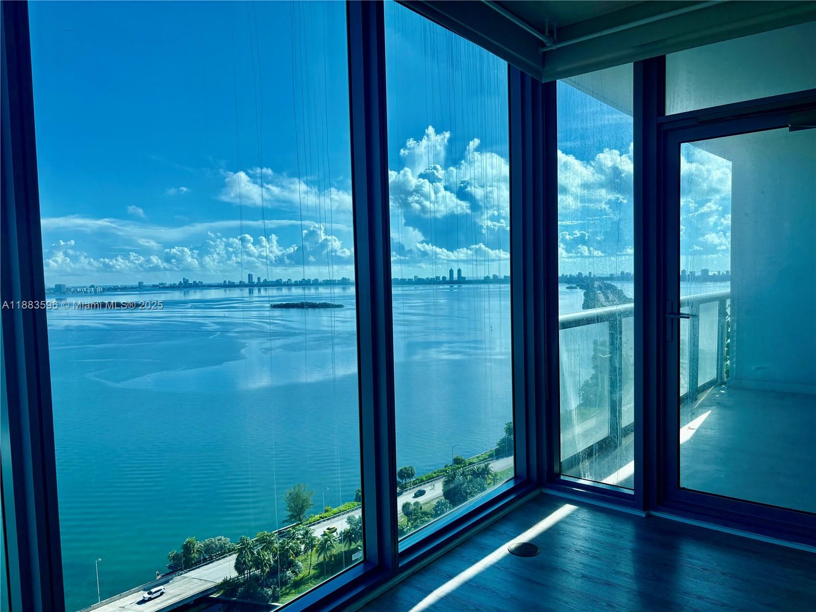 BLUE CONDO - Residential Lease