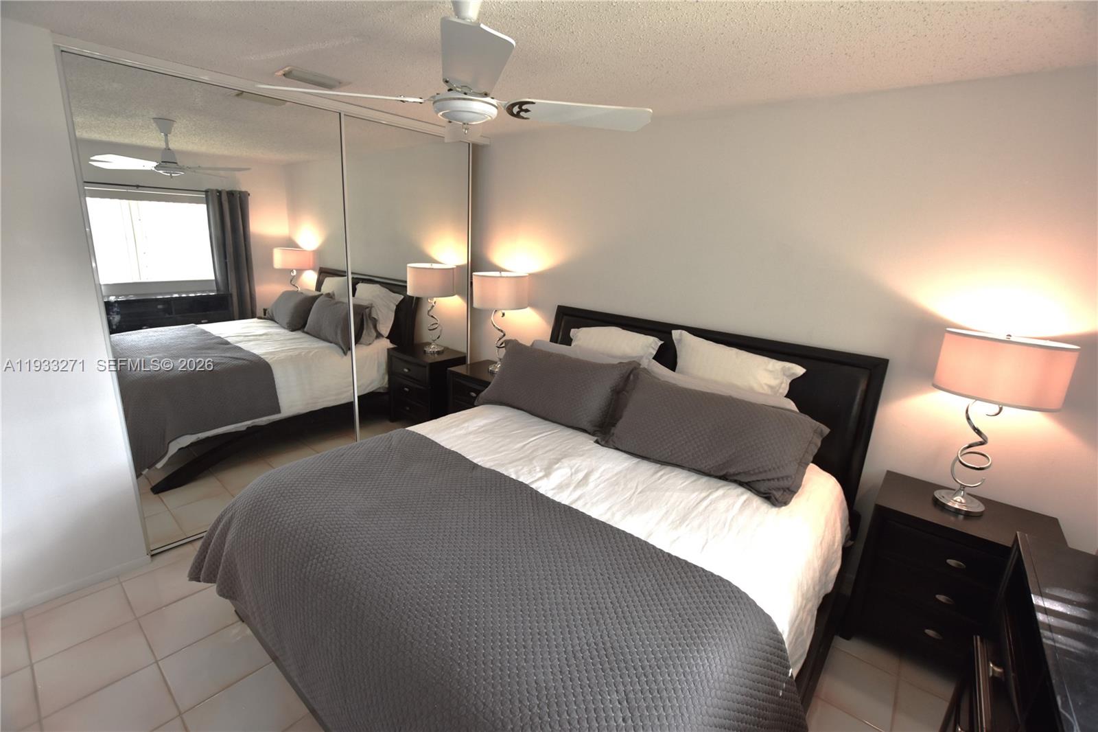 CRESTHAVEN VILLAS 30 COND - Residential