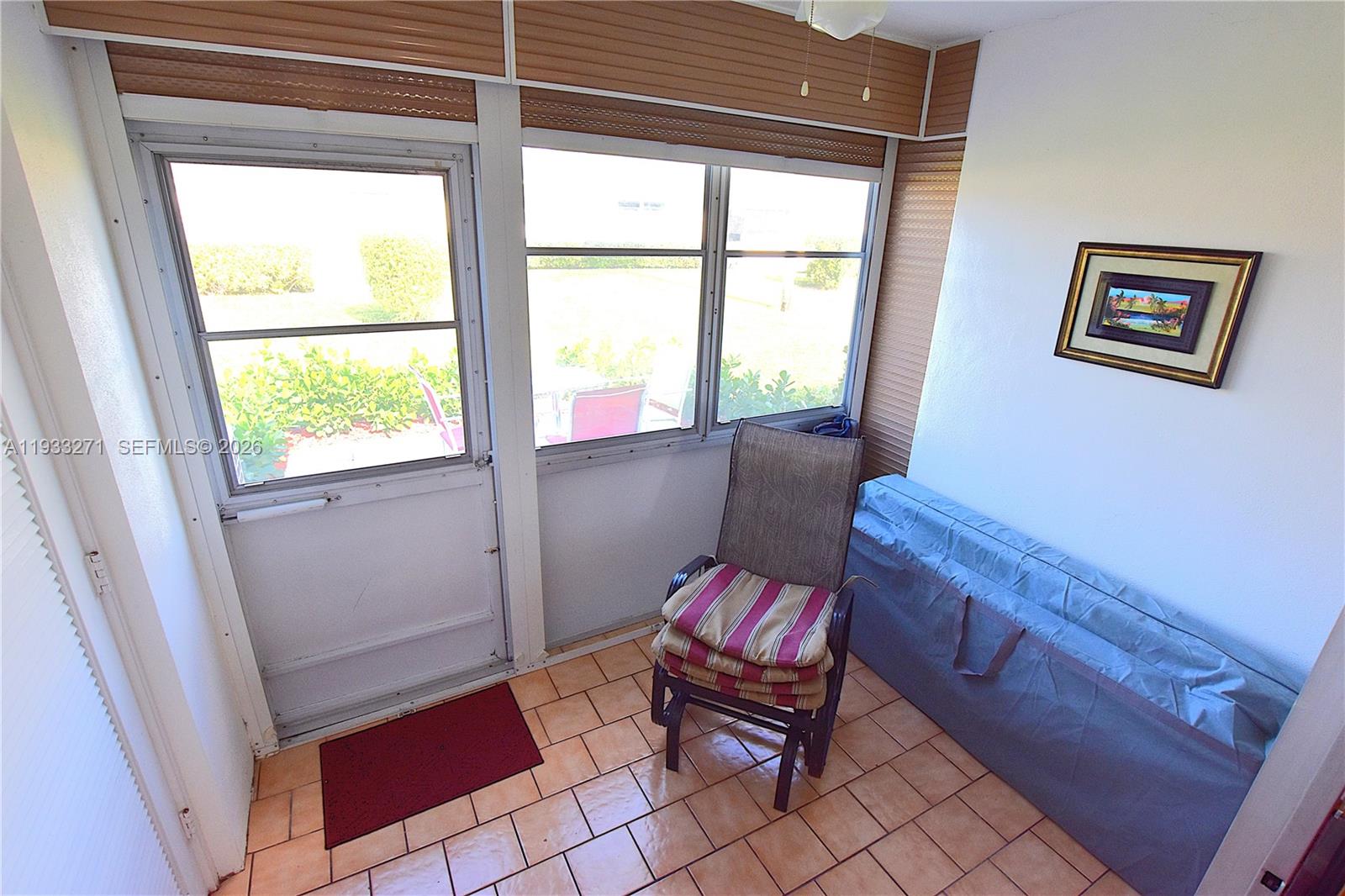 CRESTHAVEN VILLAS 30 COND - Residential