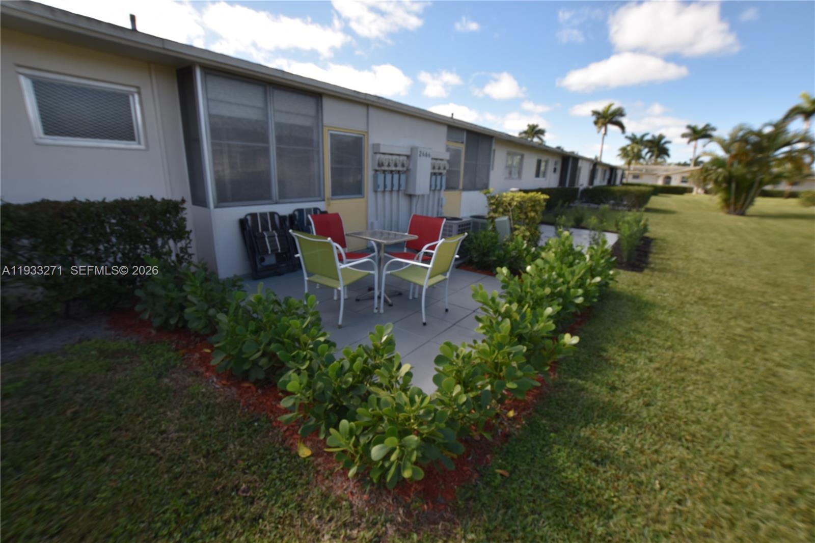 CRESTHAVEN VILLAS 30 COND - Residential