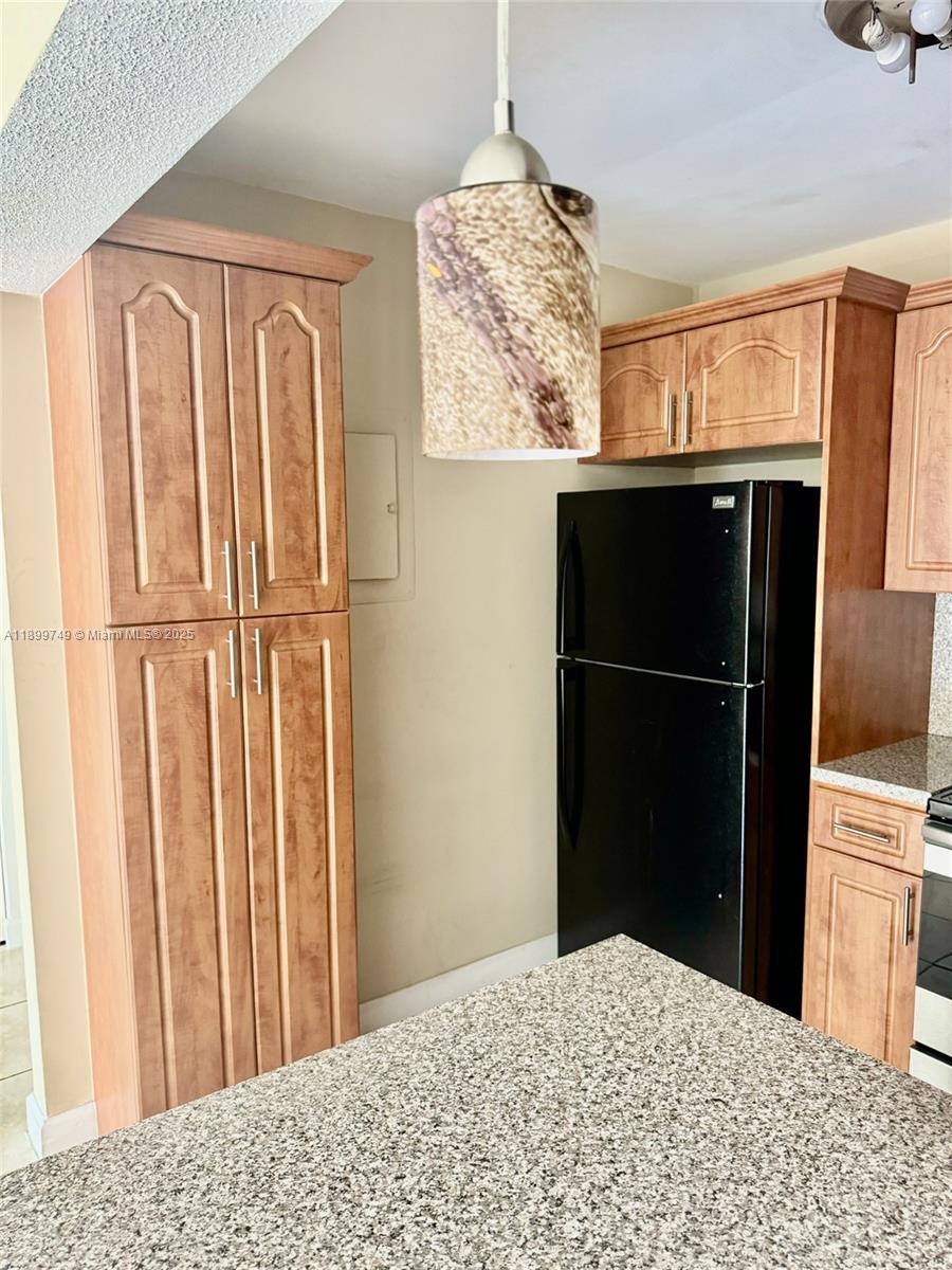 NOB HILL WEST CONDO - Residential Lease