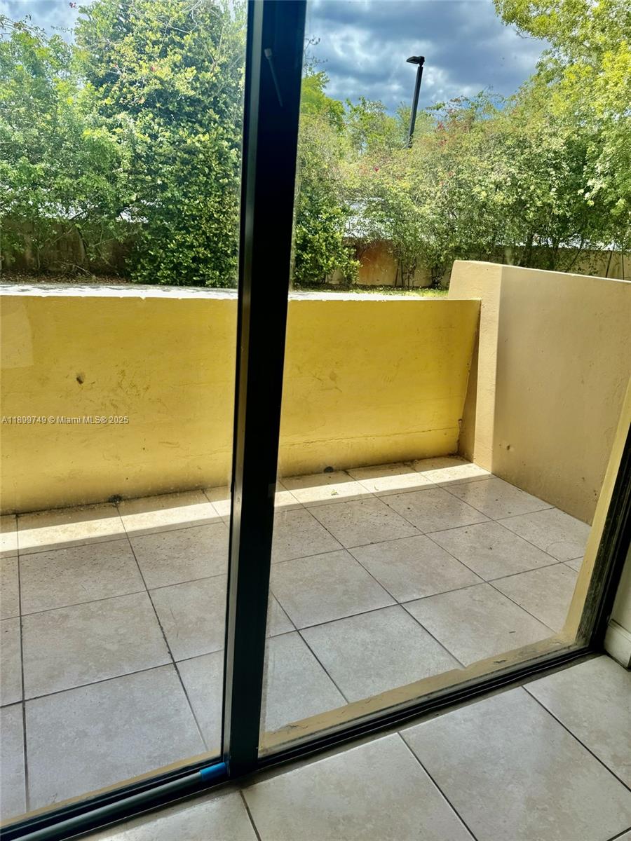 NOB HILL WEST CONDO - Residential Lease