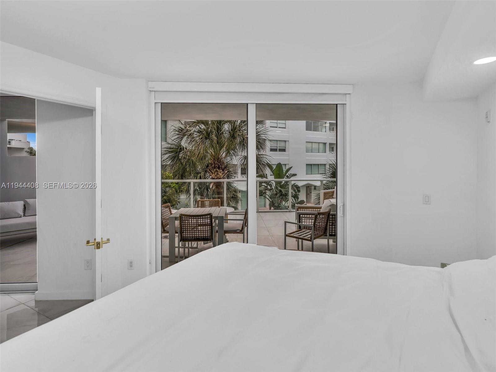 BAY HARBOUR ISLAND - Residential