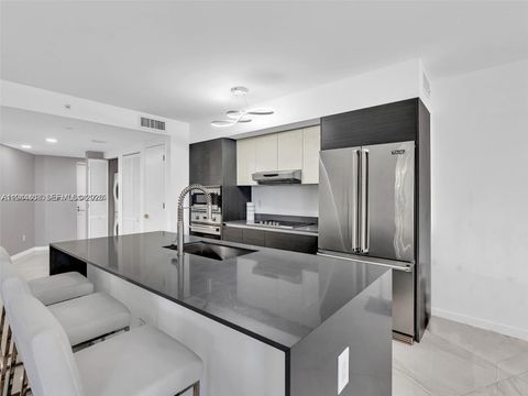 9821 E Bay Harbor Dr 302 Bay Harbor Islands FL 33154