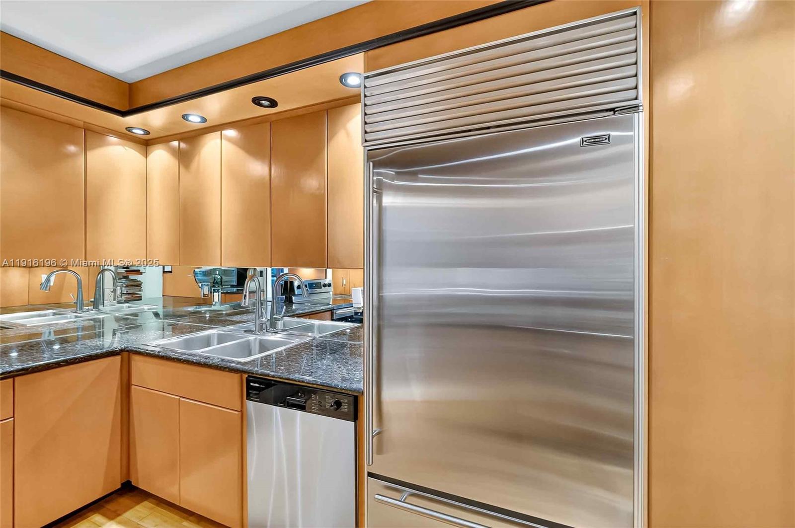 GROVE ISLE CONDO - Residential