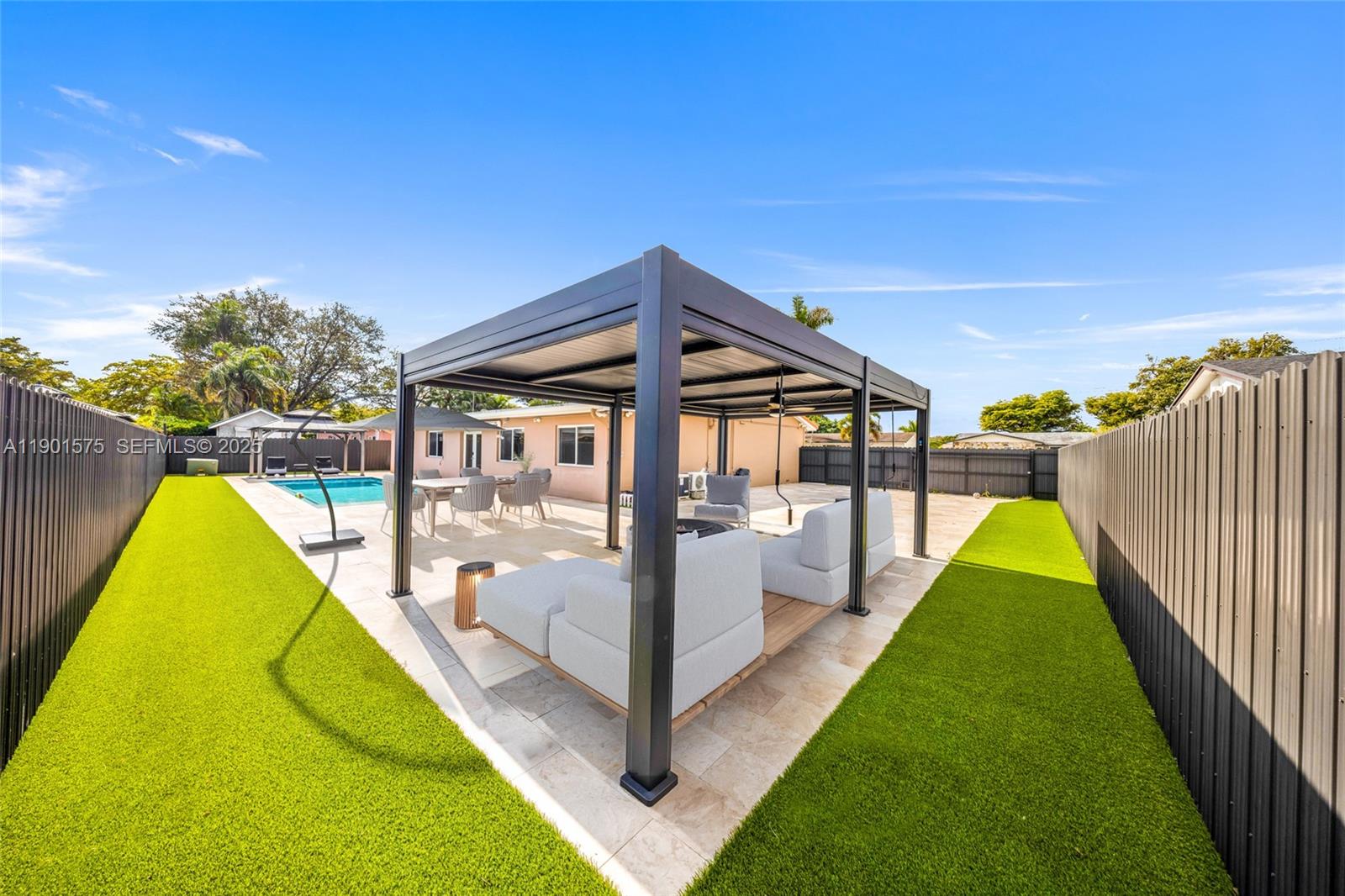 DEVON-AIRE ESTATES SEC 3 - Residential