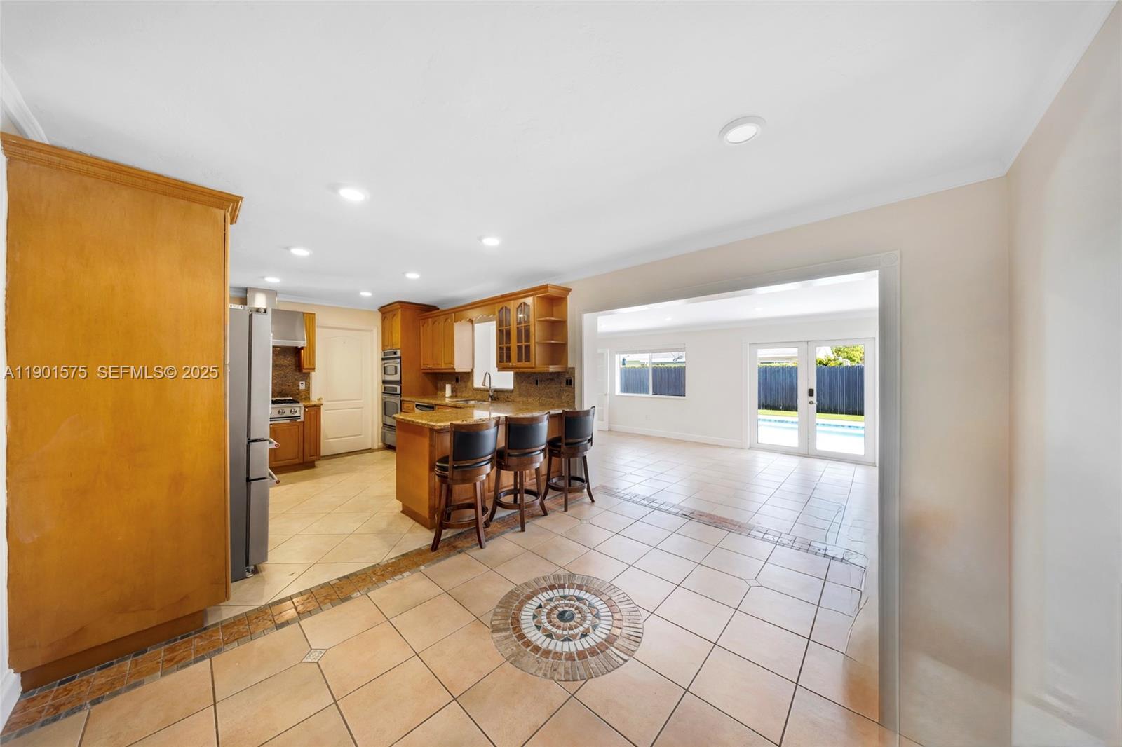 DEVON-AIRE ESTATES SEC 3 - Residential