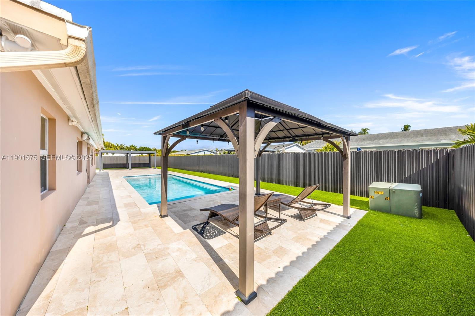 DEVON-AIRE ESTATES SEC 3 - Residential