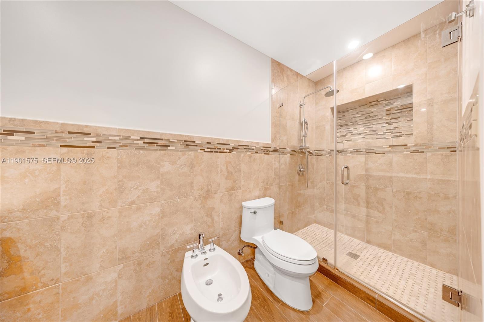 DEVON-AIRE ESTATES SEC 3 - Residential