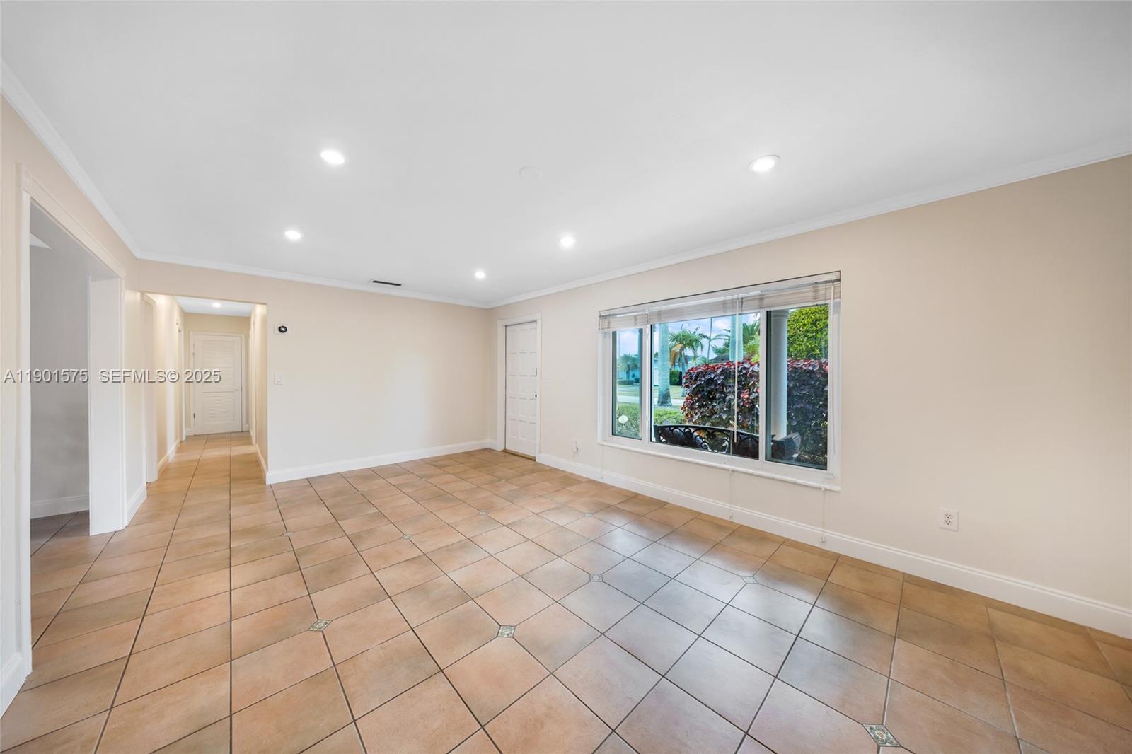 DEVON-AIRE ESTATES SEC 3 - Residential