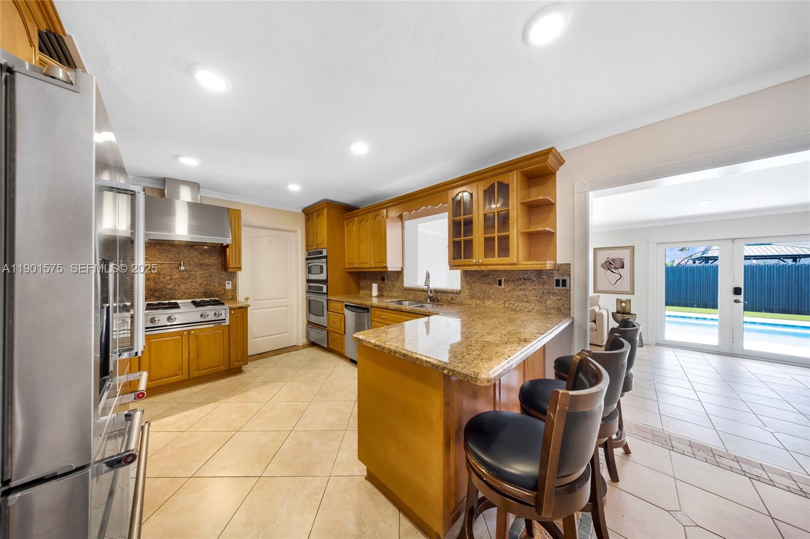 DEVON-AIRE ESTATES SEC 3 - Residential