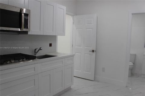 540 E 37th St 4 Hialeah FL 33013
