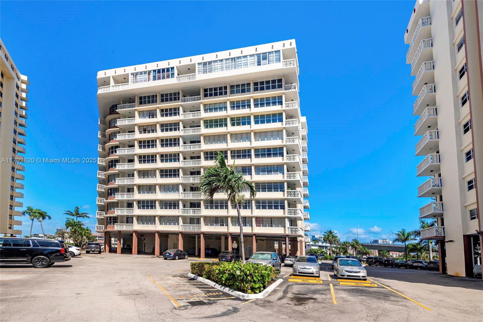 IMPERIAL TOWERS CONDO - Residential