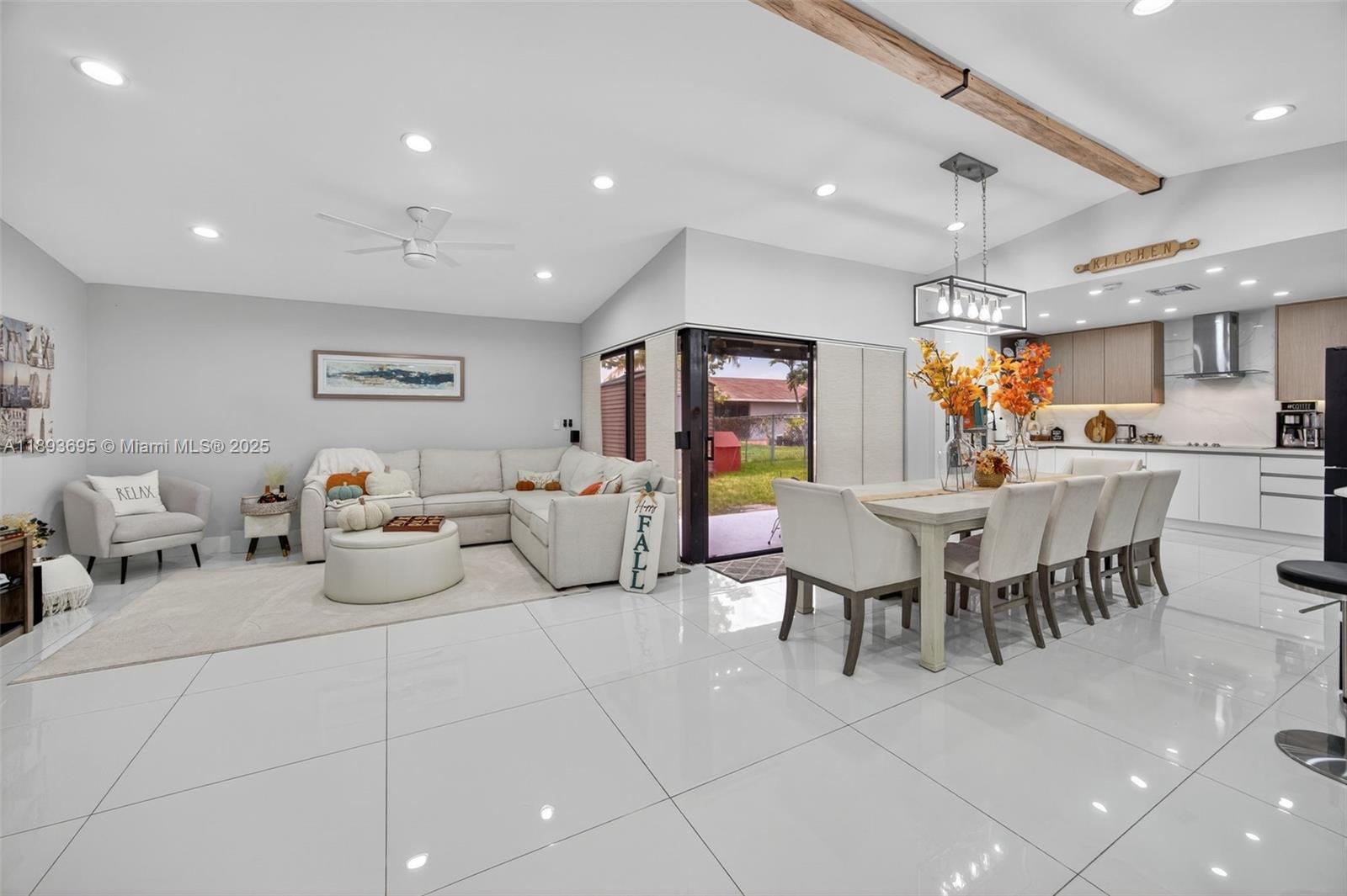 MEADOW WOOD MANOR SEC 9 - Residential Lease