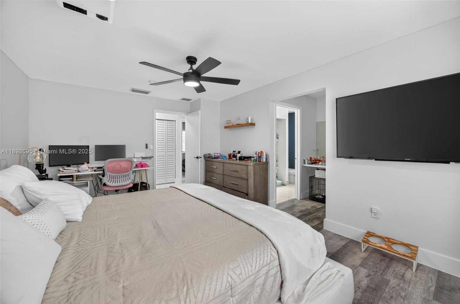 MEADOW WOOD MANOR SEC 9 - Residential Lease