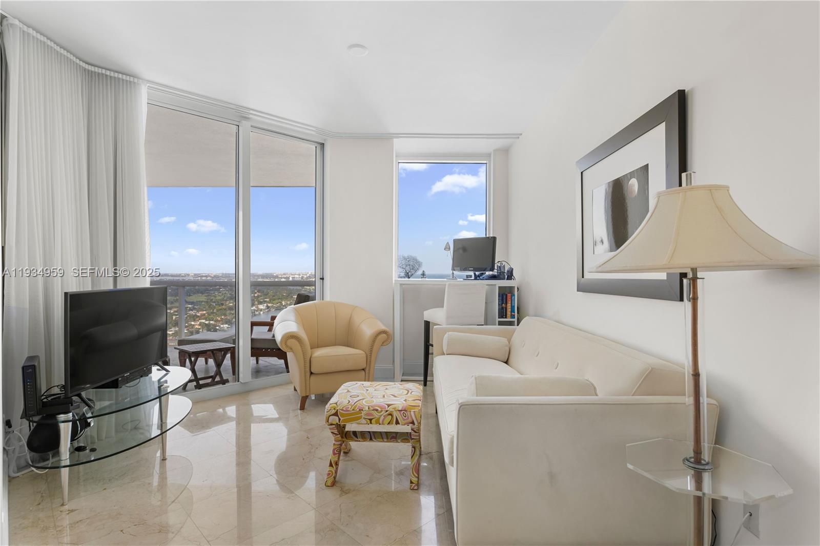 BLUE DIAMOND CONDO - Residential