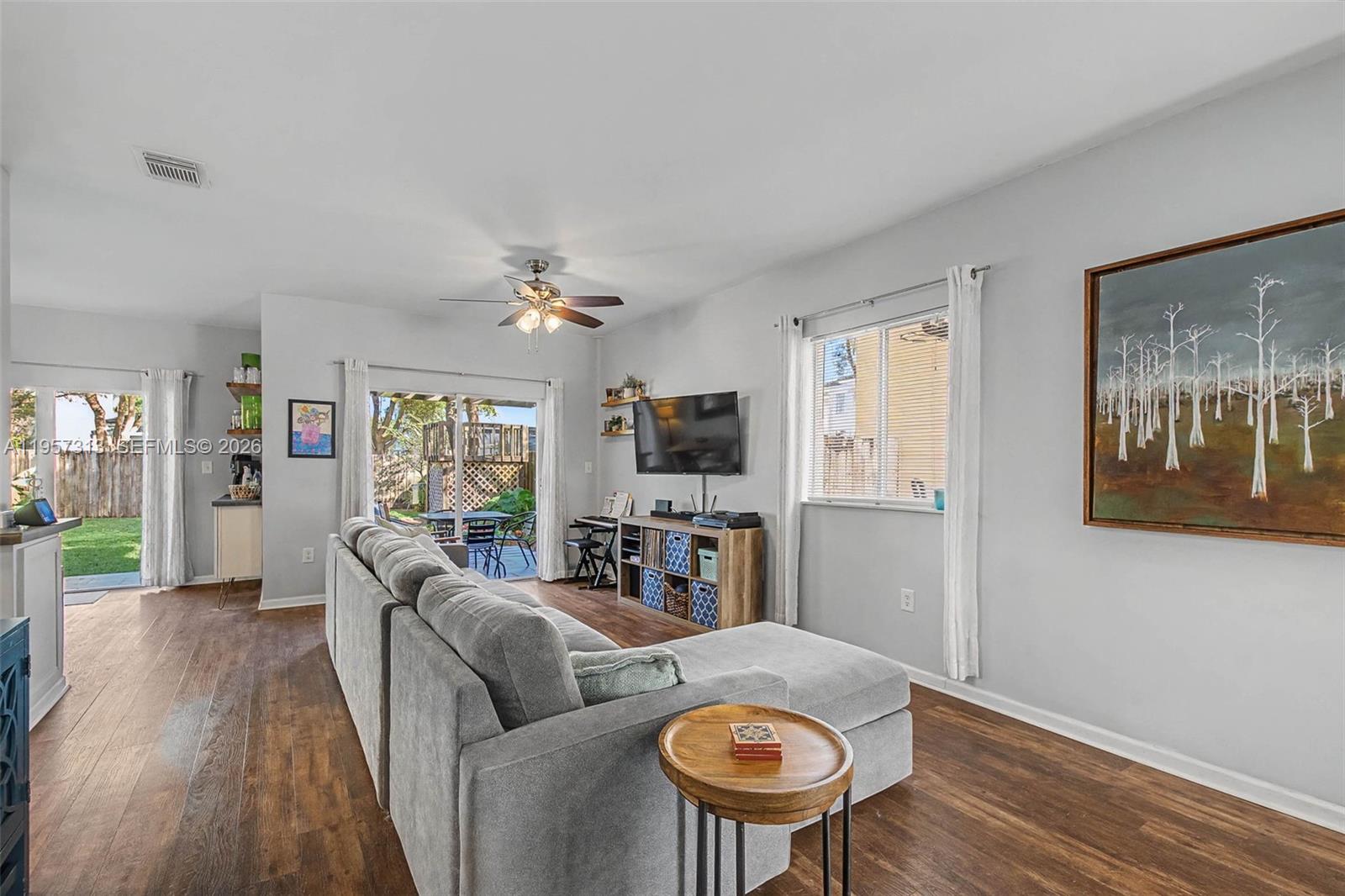 EMILIOS PLACE AT OASIS - Residential