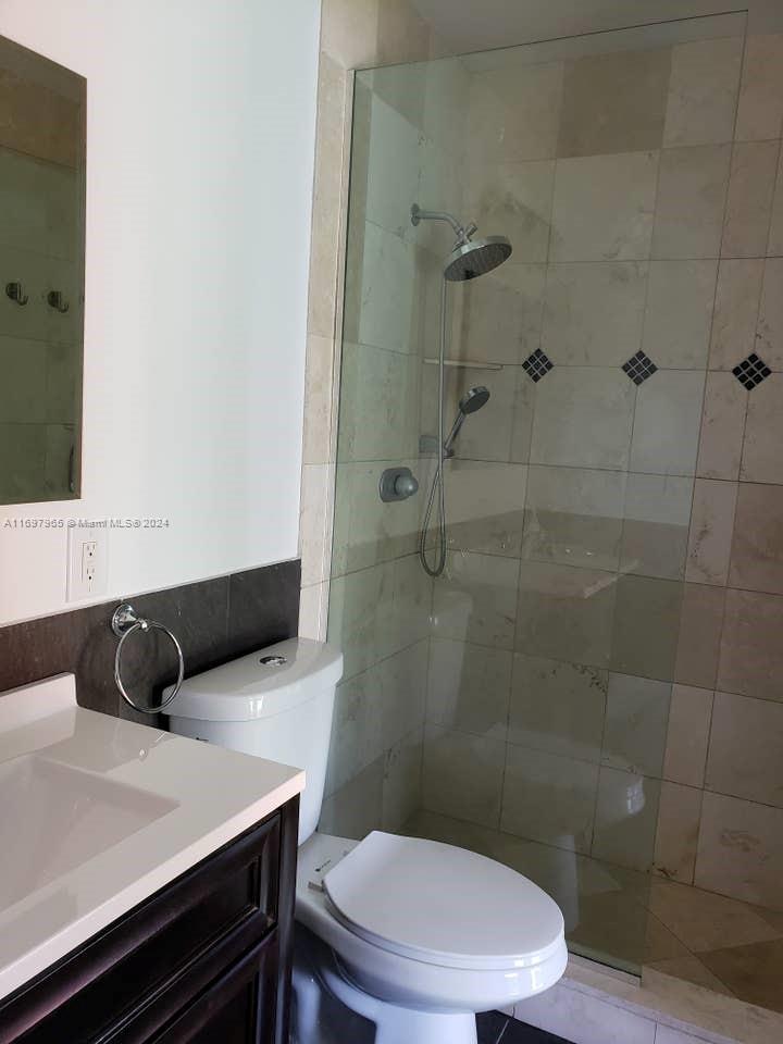 HOLLYWOOD LAKES SECTION - Residential
