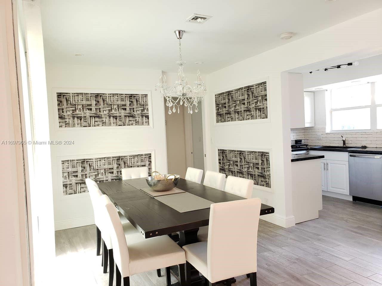 HOLLYWOOD LAKES SECTION - Residential