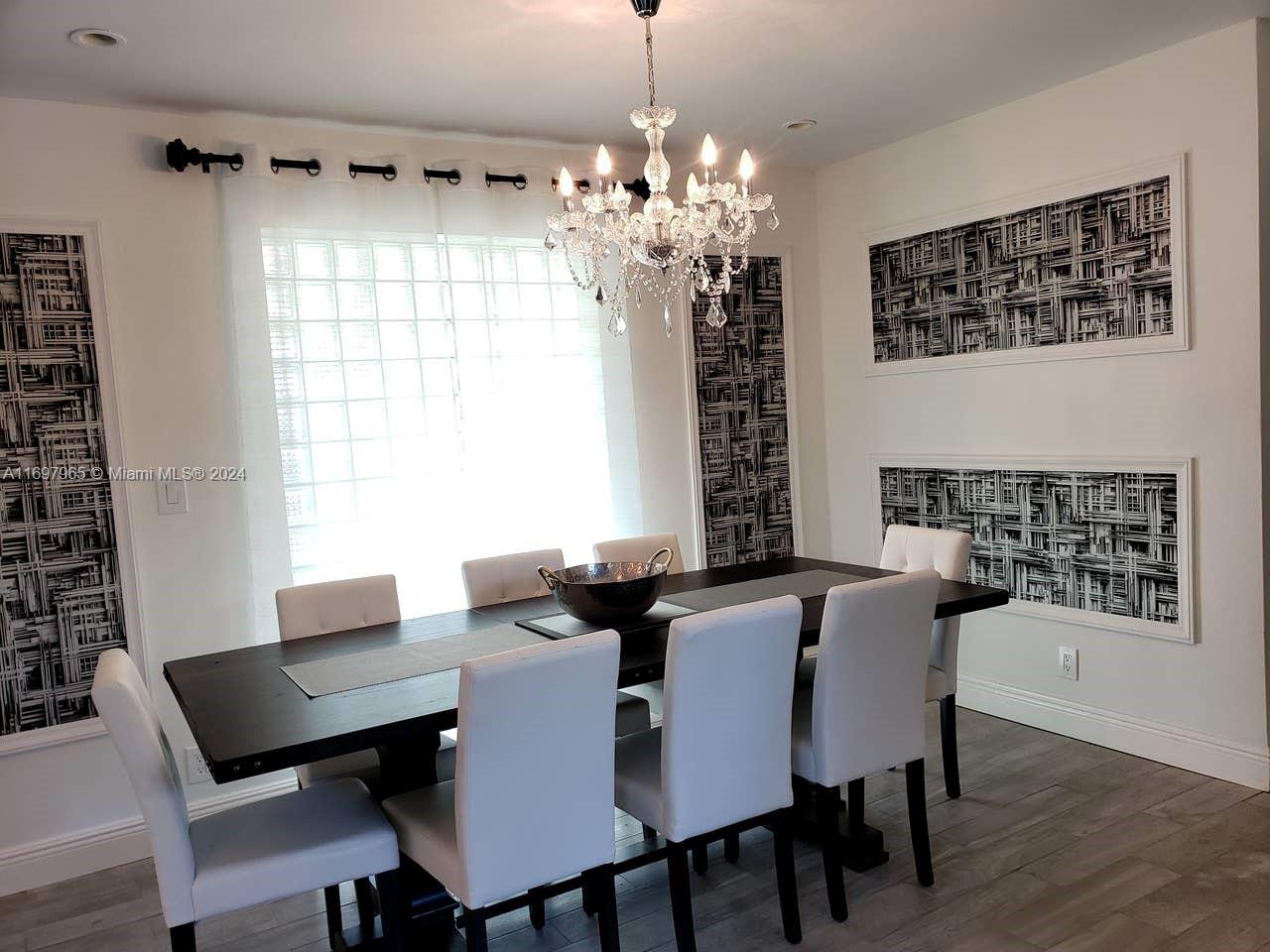 HOLLYWOOD LAKES SECTION - Residential