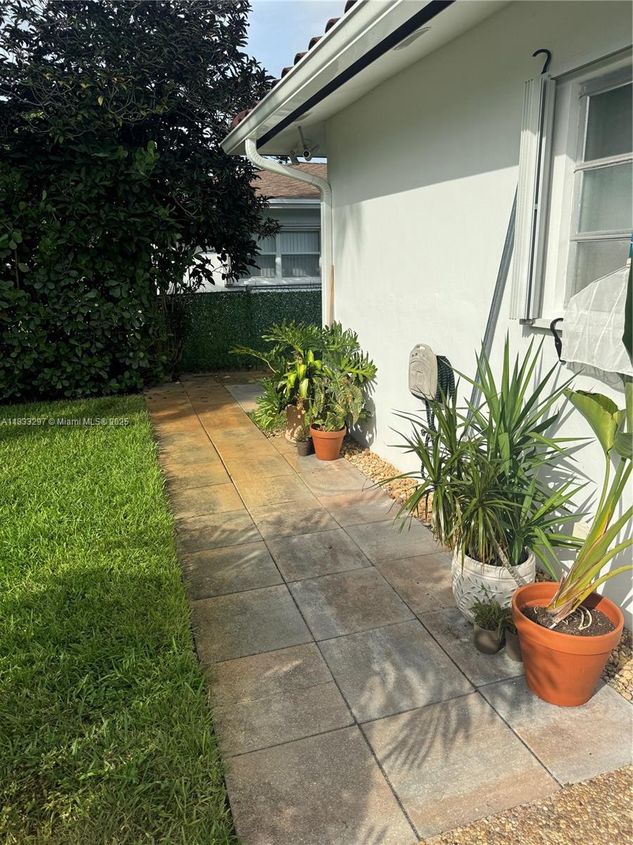 PLANTATION LANDINGS - Residential Lease