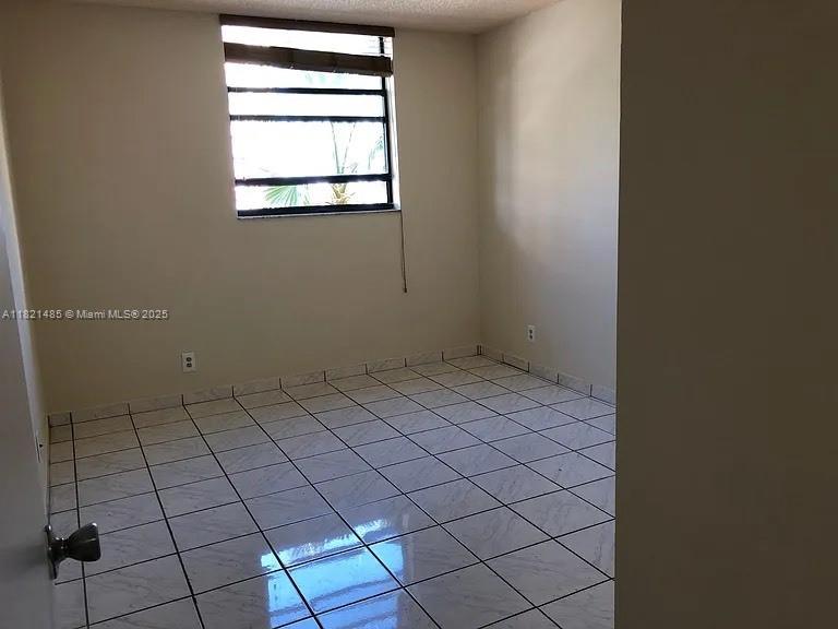 RIOPLAZA CONDOMINIUM SOUT - Residential