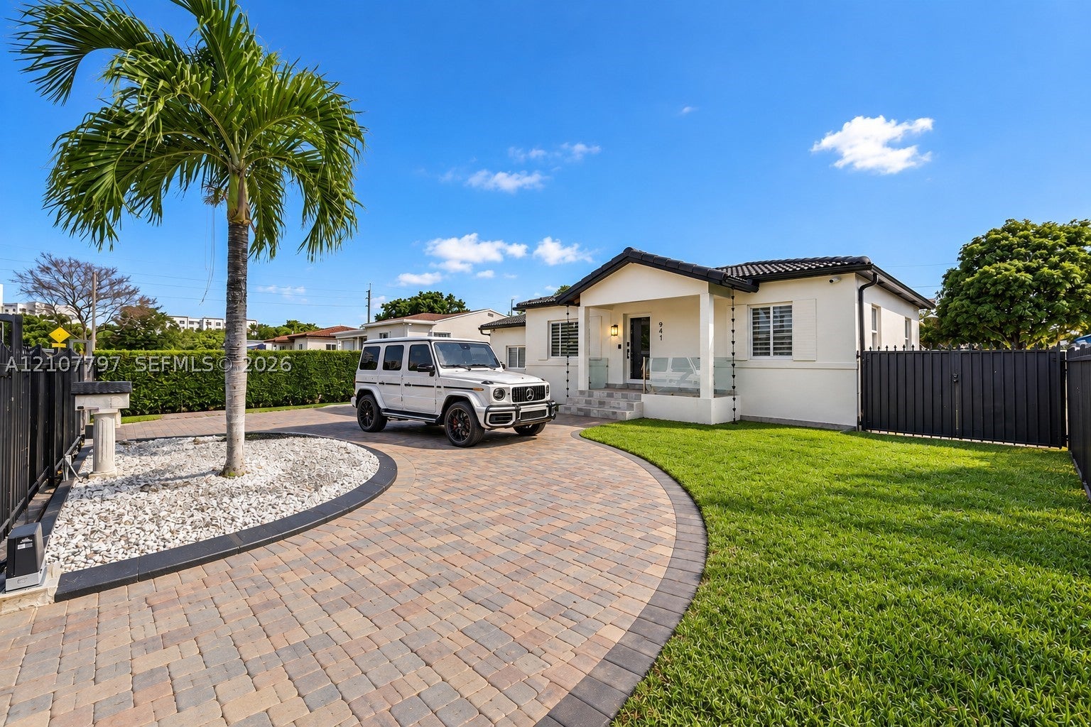 941 NW 40th Ave