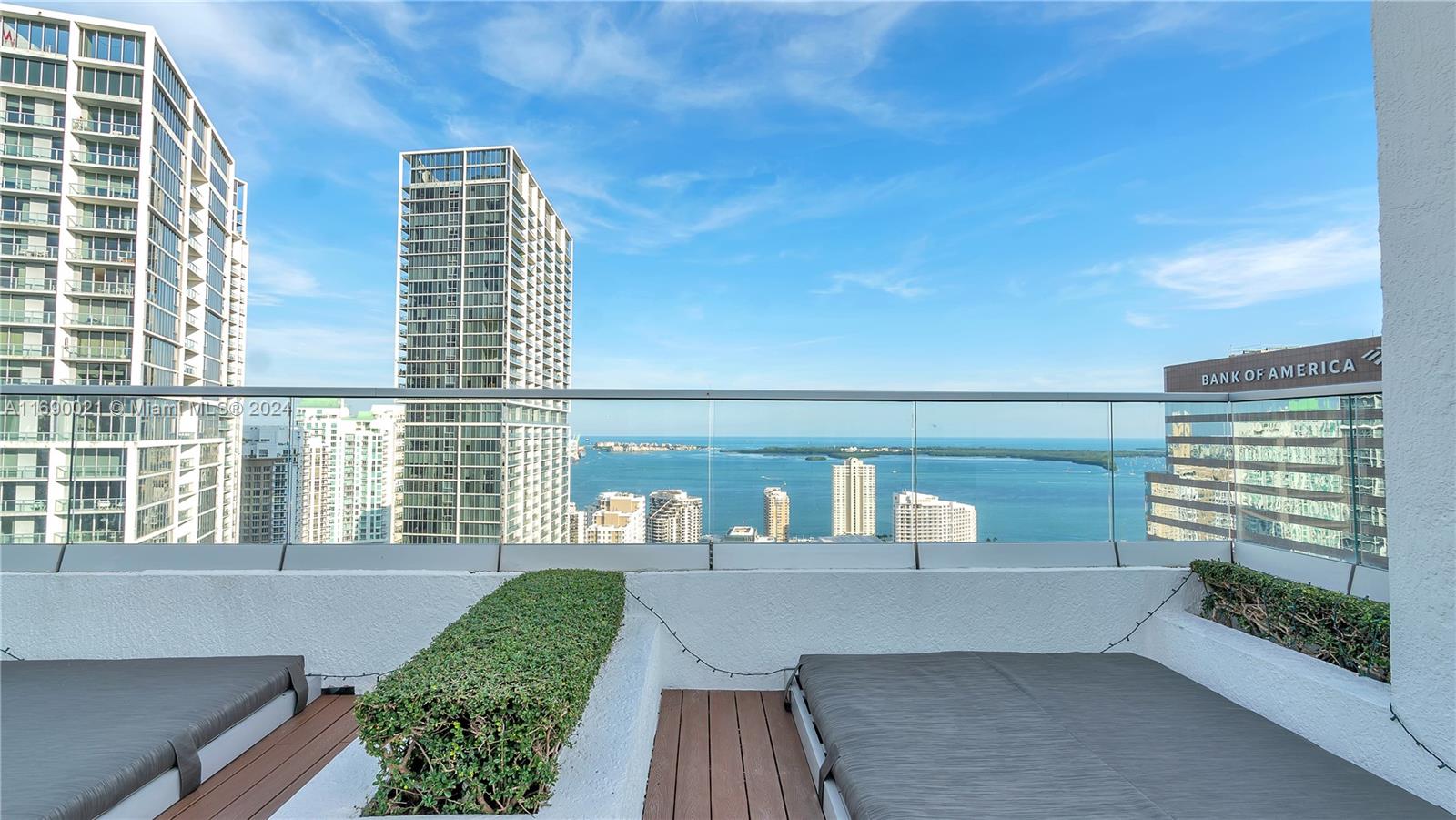 500 BRICKELL WEST CONDO - Residential