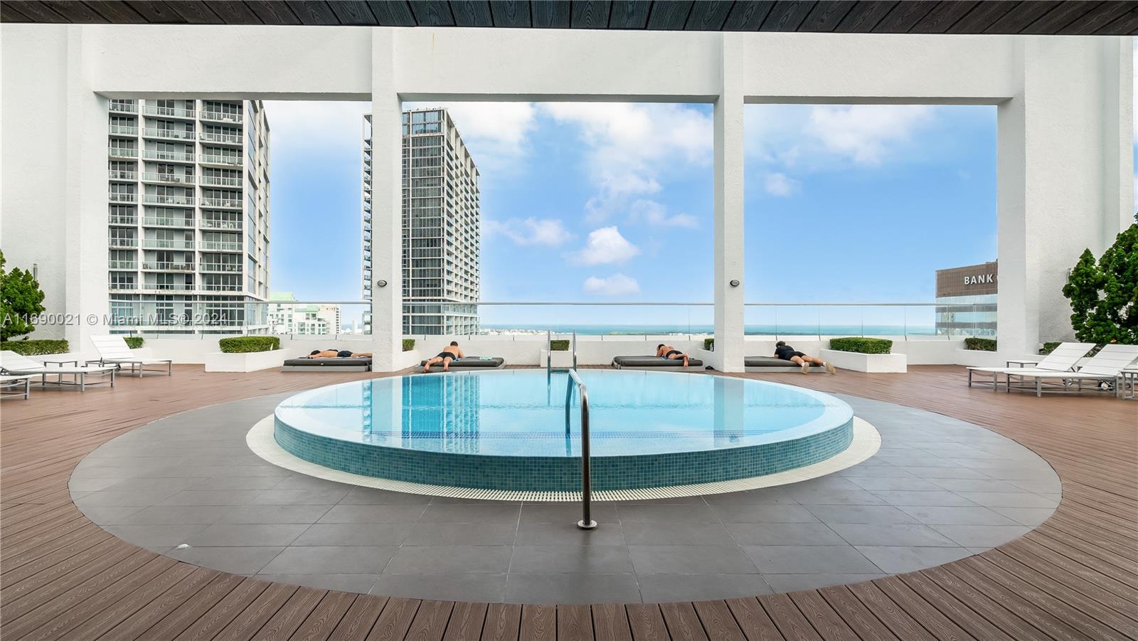500 BRICKELL WEST CONDO - Residential
