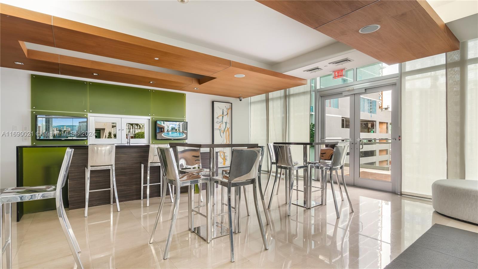 500 BRICKELL WEST CONDO - Residential