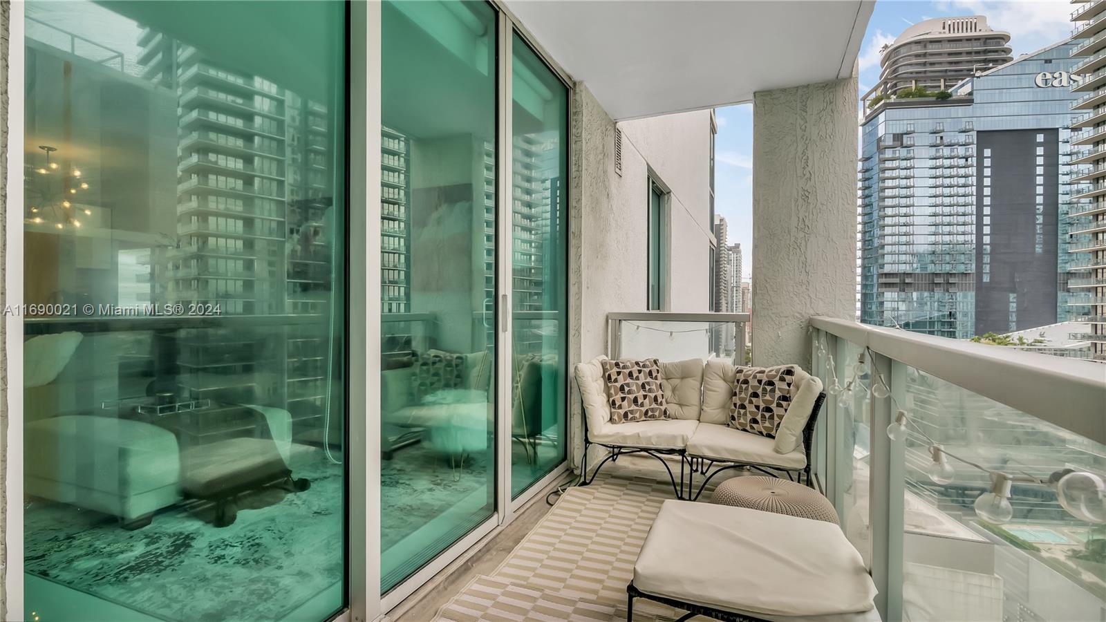 500 BRICKELL WEST CONDO - Residential