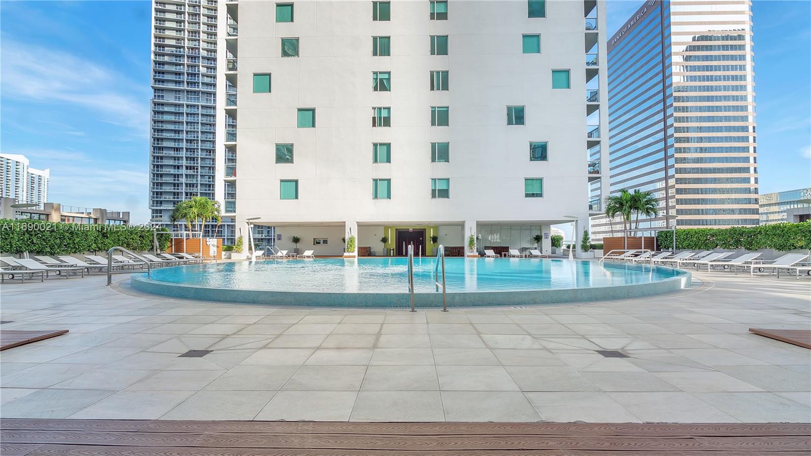 500 BRICKELL WEST CONDO - Residential
