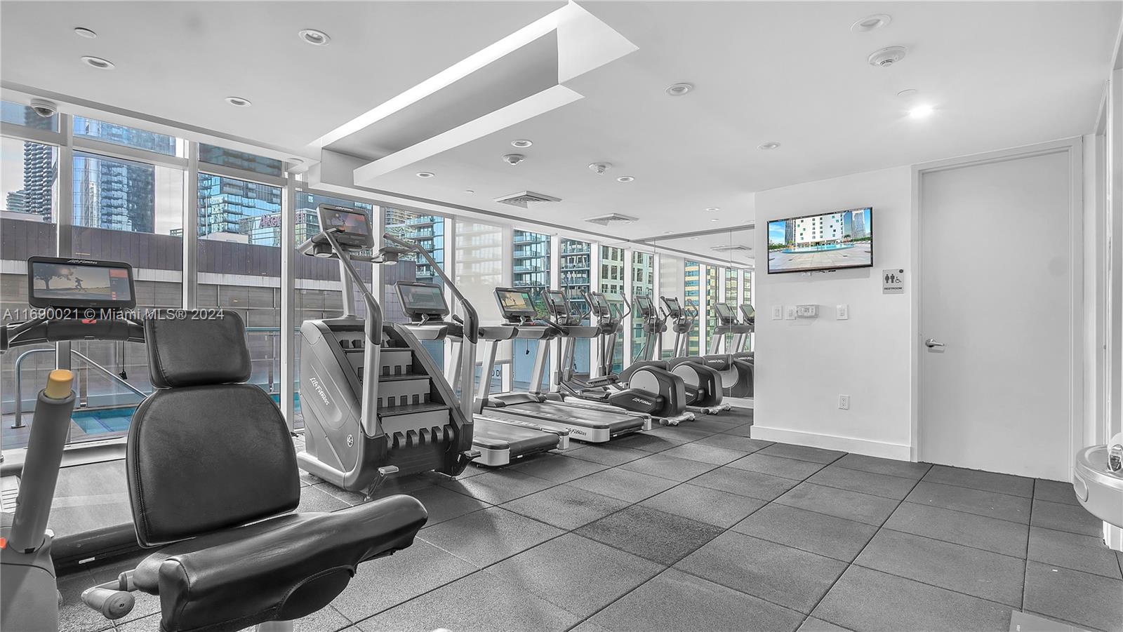 500 BRICKELL WEST CONDO - Residential