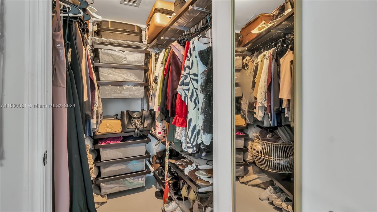 500 BRICKELL WEST CONDO - Residential