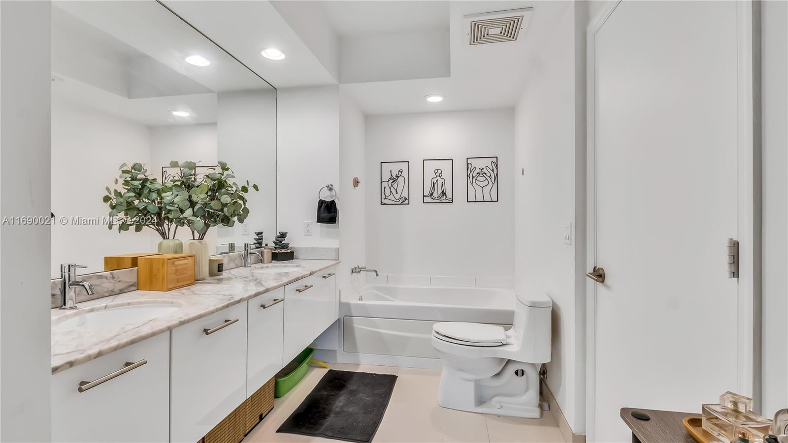 500 BRICKELL WEST CONDO - Residential