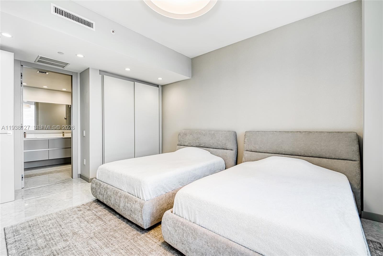 10295 COLLINS AVE RESDNTA - Residential