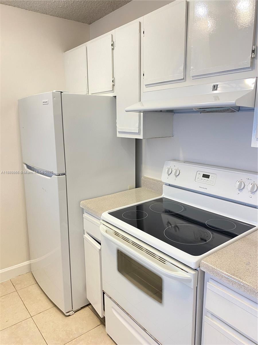 PALM AIRE GARDENS CONDO - Residential Lease